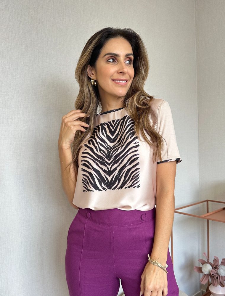 Blusa cavada em viscose acetinada *16717 - CAROL ASSUNÇÃO